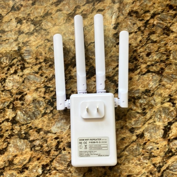 Paleoer Wi-Fi Repeater 300M wifi - Picture 2 of 3